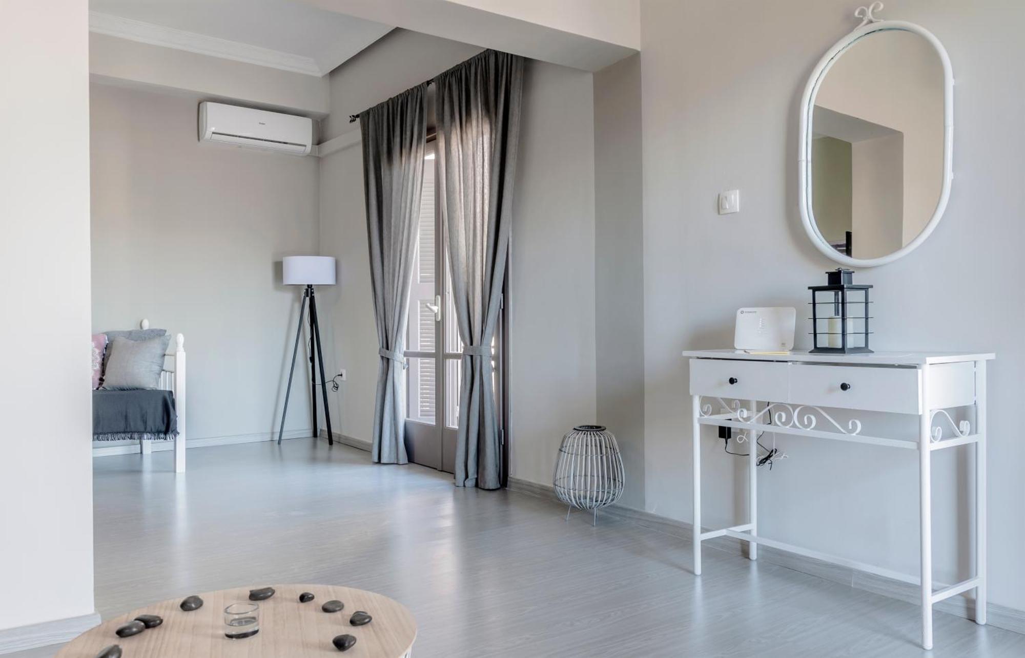 Sophia'S Castle View Apartment Ханья Экстерьер фото